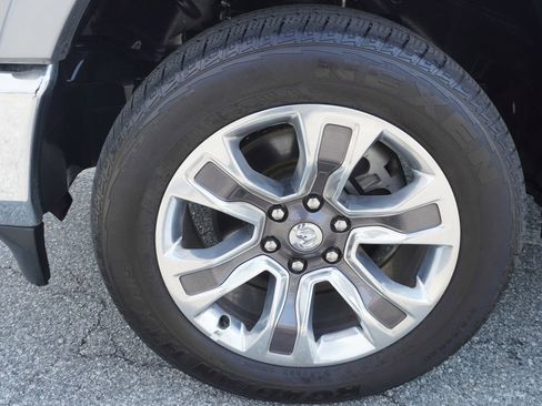 Used 2024 RAM 1500 Limited image 37