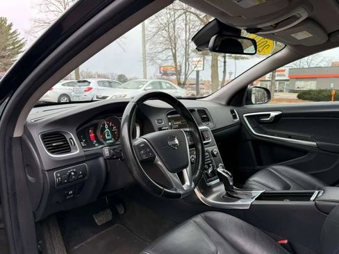 Used 2014 Volvo S60 T5 image 10