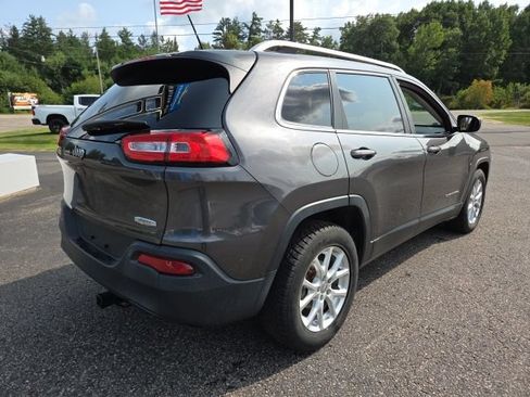 Used 2014 Jeep Cherokee Latitude w/ Cold Weather Group FWD image 25