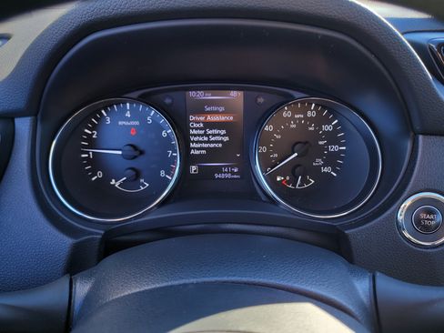 Used 2018 Nissan Rogue Sport SV image 31