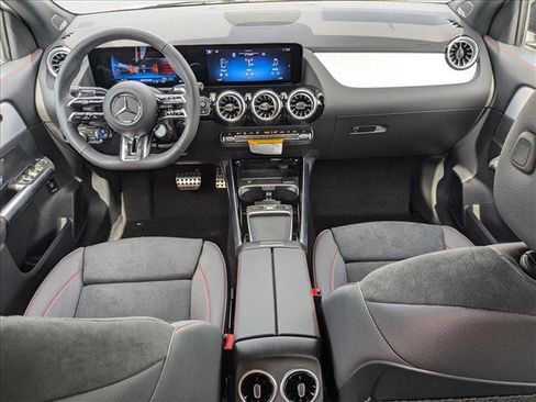 New 2025 Mercedes-Benz GLA 35 AMG AMG GLA 35 image 13