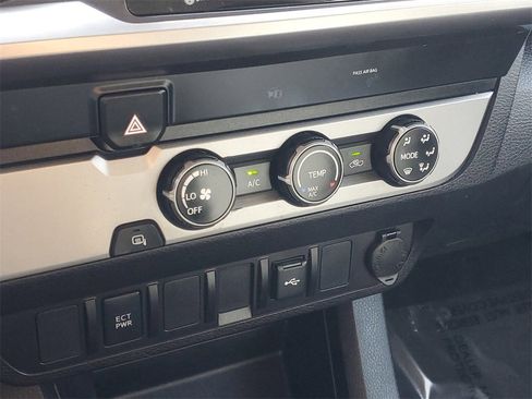 Certified 2022 Toyota Tacoma SR5 image 27