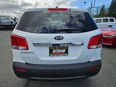 Used 2011 Kia Sorento LX image 5