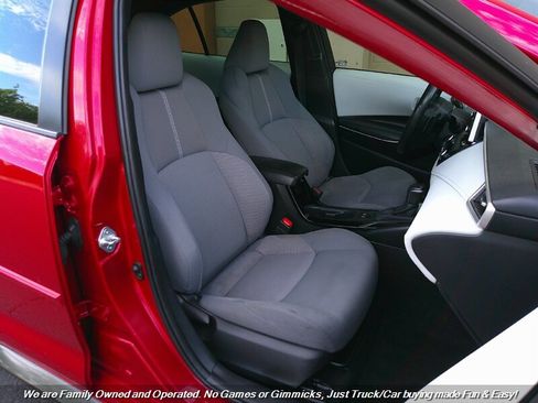 Used 2021 Toyota Corolla SE w/ Carpet Mat Package (TMS) image 25