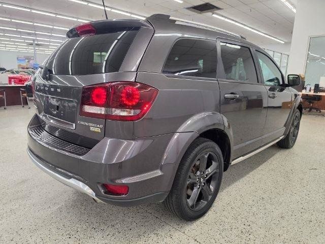 Used 2018 Dodge Journey Crossroad FWD image 4