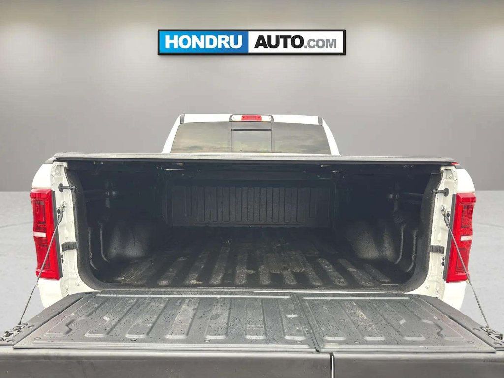 Used 2025 RAM 1500 Limited w/ Bed Utility Group AWD/4WD image 9