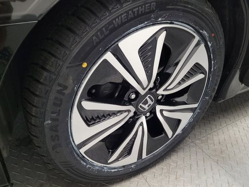 Used 2018 Honda Civic EX image 31