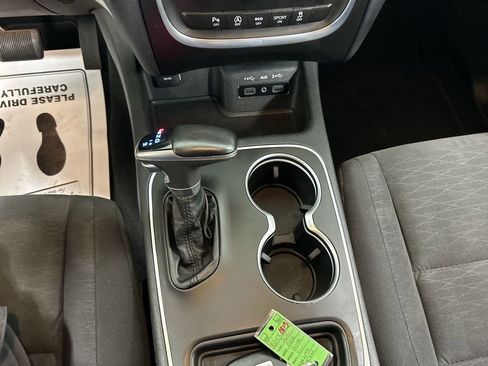 Used 2020 Dodge Durango SXT image 19