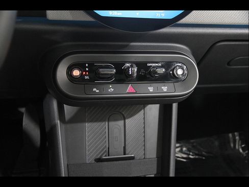 Certified 2025 MINI Cooper S FWD image 14