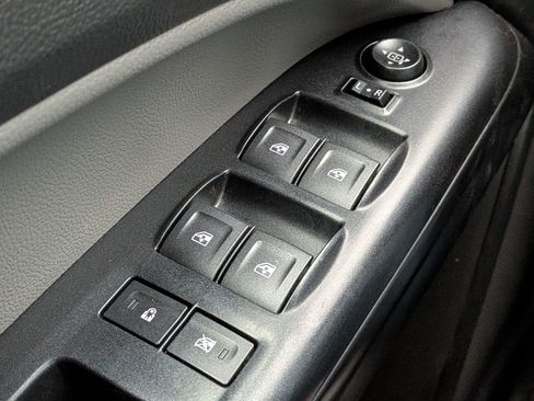 Used 2020 Chevrolet Colorado W/T w/ WT Convenience Package image 26