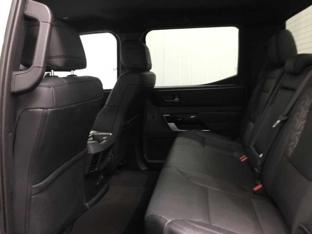 Used 2025 Toyota Tundra Limited AWD/4WD image 13