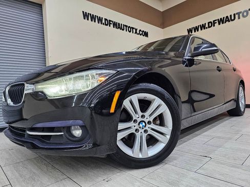 Used 2018 BMW 330i Sedan w/ Convenience Package RWD image 2