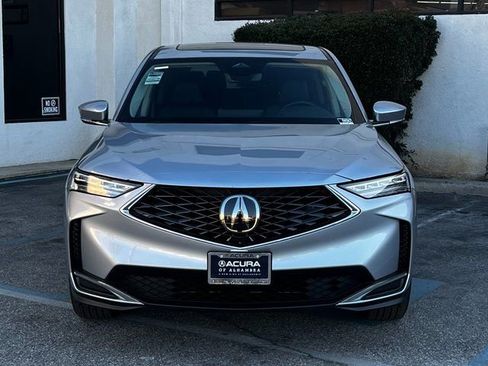 New 2026 Acura MDX SH-AWD image 2