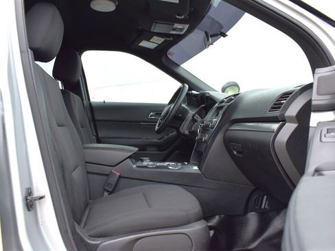 Used 2017 Ford Explorer 4WD Police Interceptor w/ Ultimate Wiring Package image 26