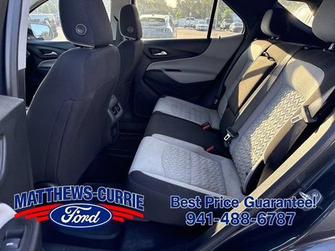 Used 2022 Chevrolet Equinox LS w/ LS Convenience Package FWD image 12