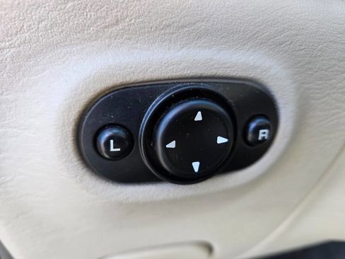 Used 2002 Chrysler PT Cruiser Limited image 16