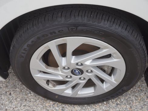 Used 2025 Subaru Impreza 2.0i AWD/4WD image 9