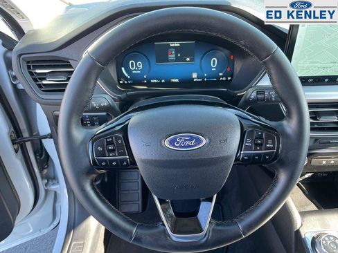 Used 2025 Ford Escape Platinum image 14