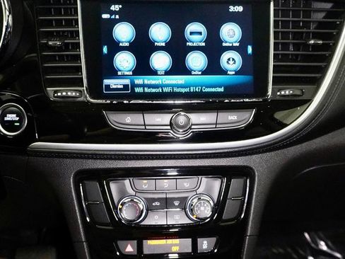 Used 2020 Buick Encore Preferred image 15