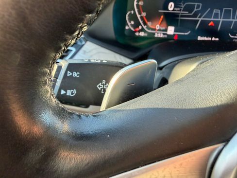 Used 2019 BMW X7 xDrive50i w/ Premium Package image 32