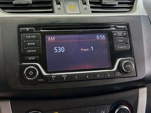 Used 2015 Nissan Sentra SV image 15