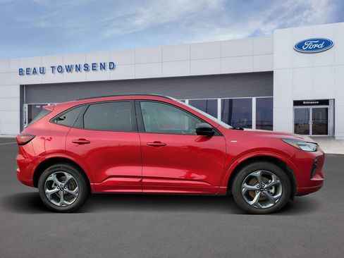 Certified 2023 Ford Escape ST-Line image 3