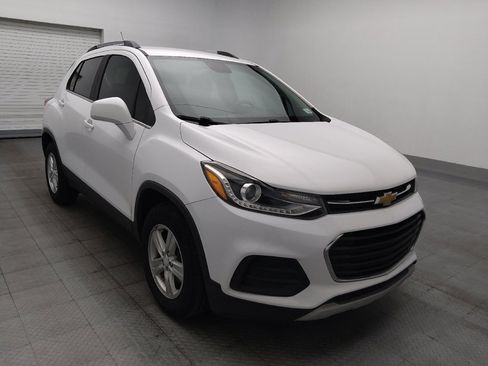 Used 2020 Chevrolet Trax LT FWD image 13