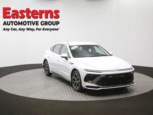 Used 2025 Hyundai Sonata SEL FWD image 44
