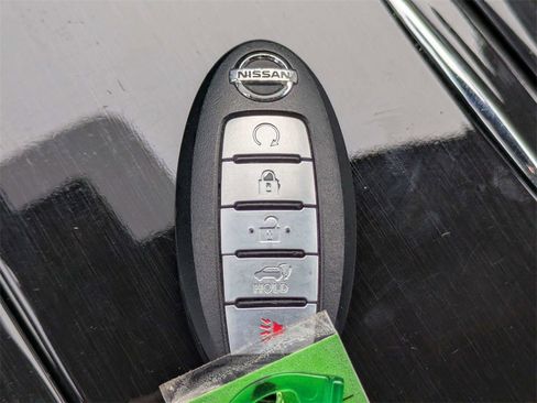 Used 2020 Nissan Armada Platinum w/ Platinum Reserve Package image 34