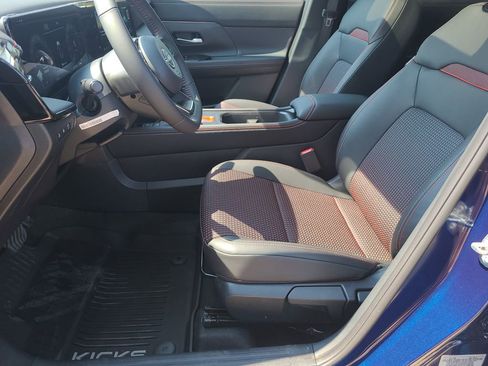 New 2026 Nissan Kicks SR w/ SR Premium Package FWD image 13