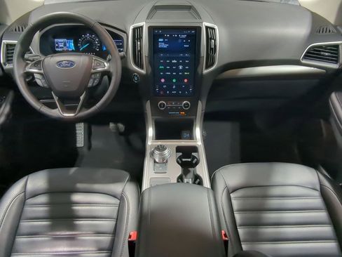 Used 2024 Ford Edge SEL w/ Convenience Package image 15