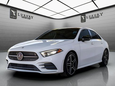 Used 2021 Mercedes-Benz A 220 image 4