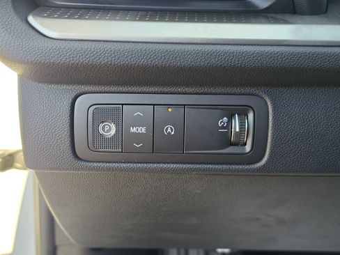 New 2027 Chevrolet Traverse LT w/ Driver Confidence Package FWD image 34