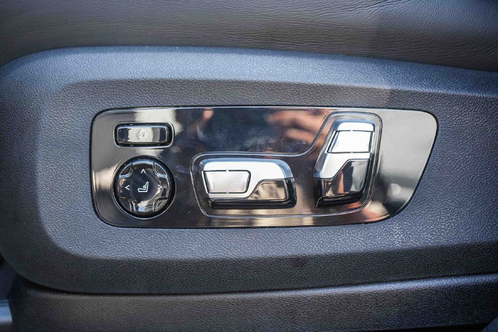 New 2026 BMW X6 M Competition w/ Executive Package AWD/4WD image 21