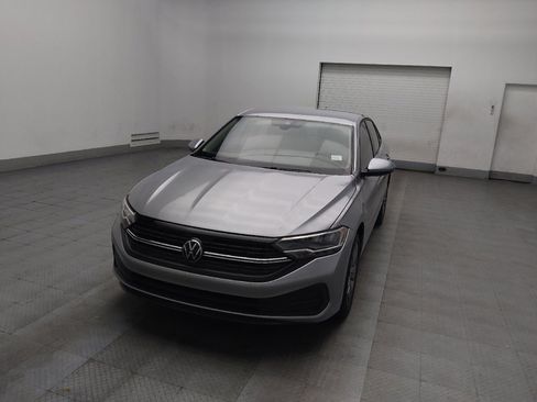 Used 2024 Volkswagen Jetta SE image 15