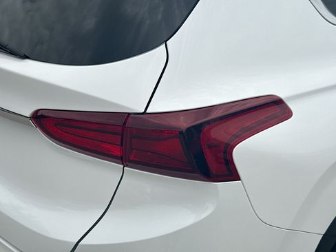 Used 2019 Hyundai Santa Fe SE FWD image 25