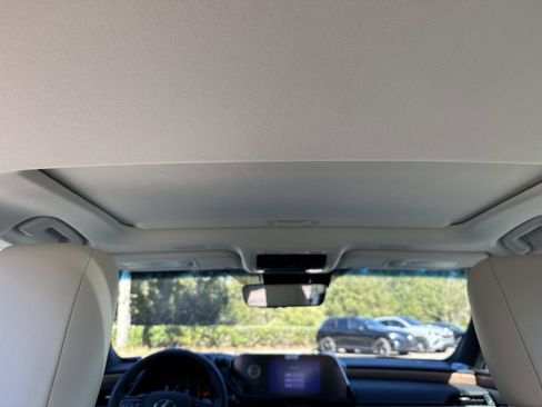 New 2025 Lexus ES 350 w/ Premium Package image 16
