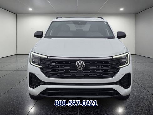New 2026 Volkswagen Atlas Cross Sport SEL R-Line image 5
