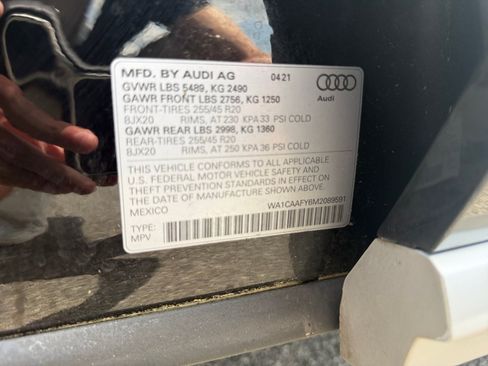 Used 2021 Audi Q5 Prestige w/ Prestige Package AWD/4WD image 39