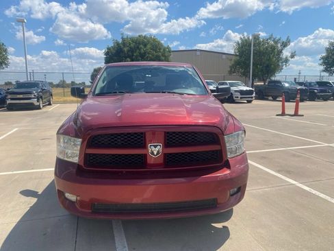 Used 2012 RAM 1500 Express RWD image 2