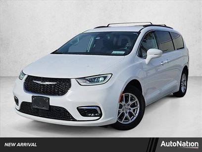 Used 2022 Chrysler Pacifica Touring-L