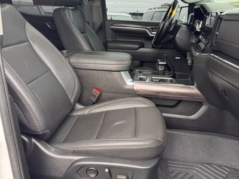Used 2023 Chevrolet Silverado 1500 LTZ w/ LTZ Convenience Package II AWD/4WD image 16