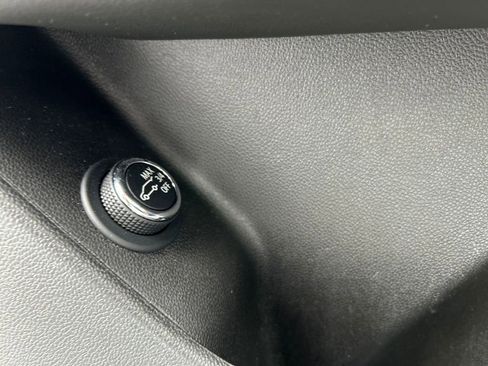 Used 2024 Cadillac XT6 Premium Luxury image 24