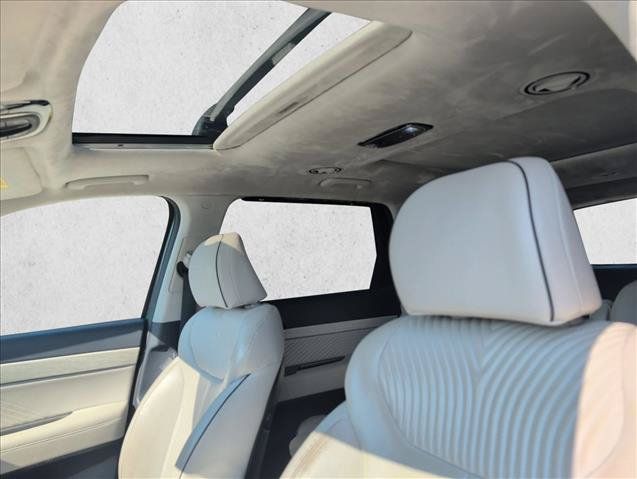 Used 2023 Hyundai Palisade Calligraphy FWD image 14