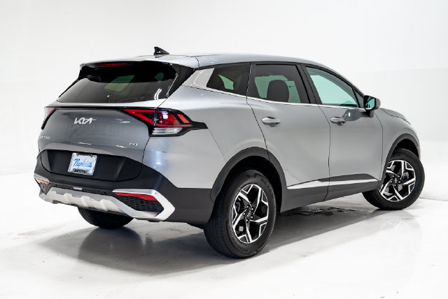 Used 2023 Kia Sportage LX AWD/4WD image 29