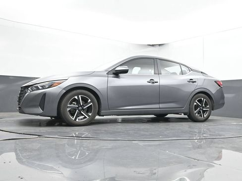 Used 2024 Nissan Sentra SV FWD image 37