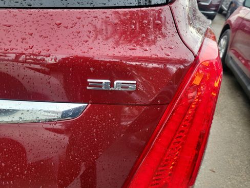 Used 2018 Cadillac XT5 FWD image 5