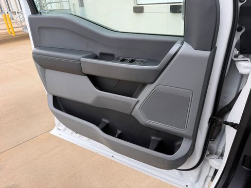 Used 2023 Ford F350 XLT AWD/4WD image 19