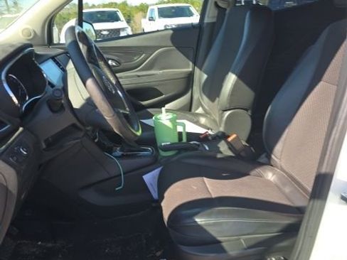 Used 2017 Buick Encore Preferred image 7