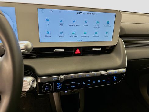 Used 2024 Hyundai Ioniq 5 SE image 26